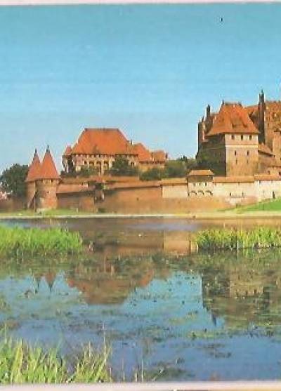 fot A. Pisarski - Malbork - zespół zamku pokrzyżackiego od strony Nogatu 
