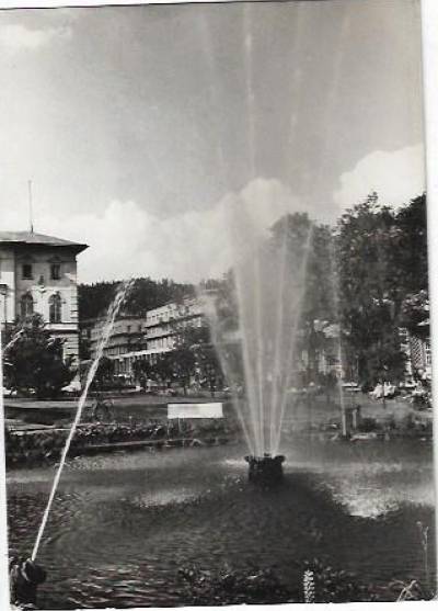 fot. G. Russ - Krynica - fontanna w parku (lata 60.)